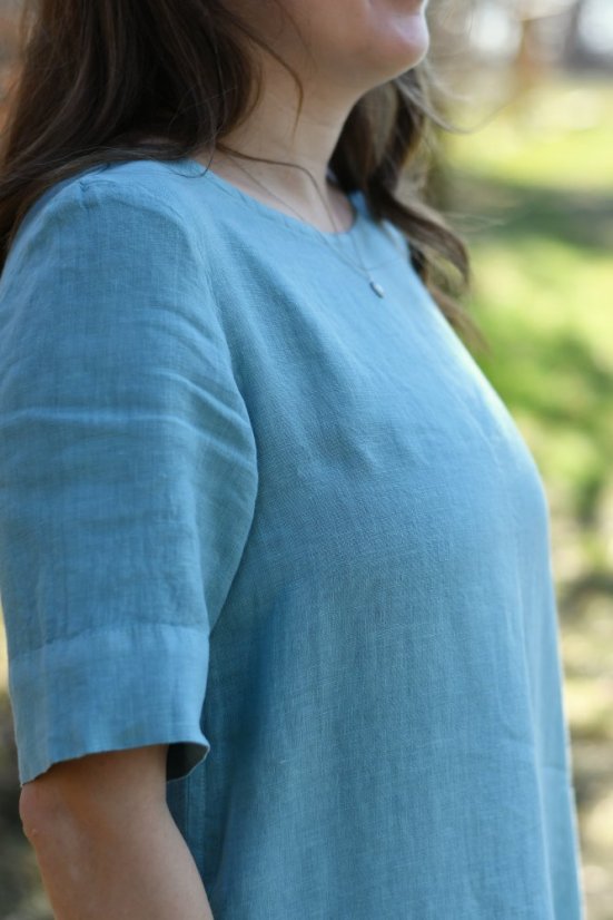 Langes Leinenkleid für Damen mit Ärmeln