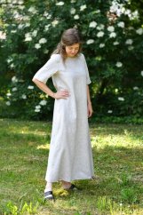 Women's long linen dress with sleeves
