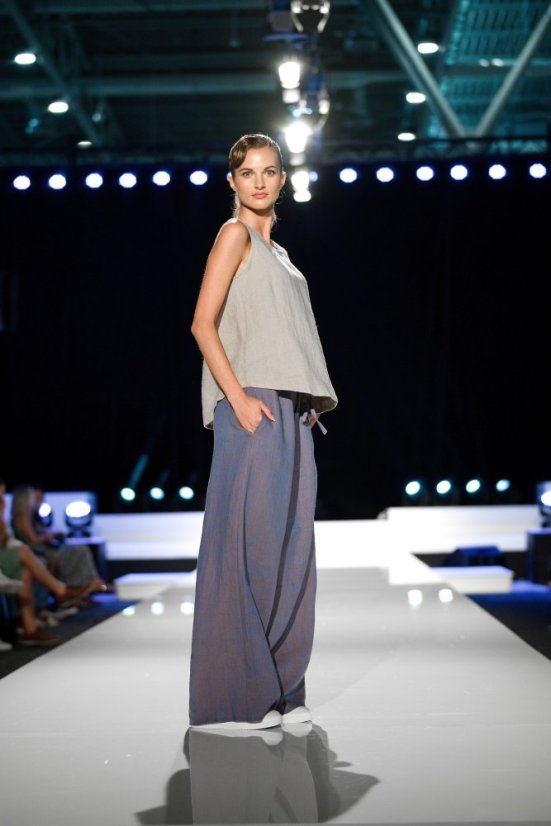 Ärmelloses Damenoberteil aus Leinen - Größe: 36