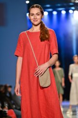 Langes Leinenkleid für Damen mit Ärmeln