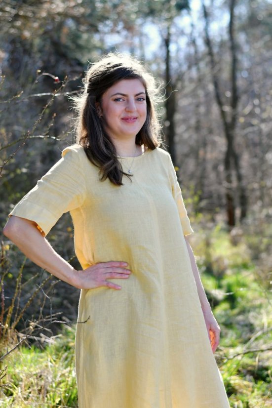 Langes Leinenkleid für Damen mit Ärmeln