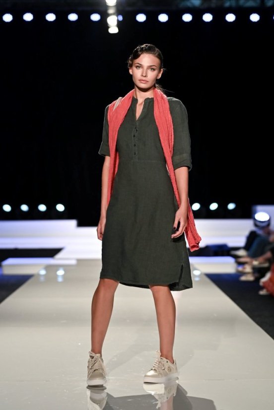 Damen-Hemdblusenkleid aus Leinen mit Ärmeln und Gürtel - Größe: 48