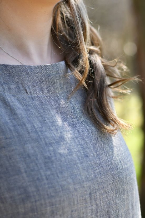 Damenkleid aus Leinen in A-Linie