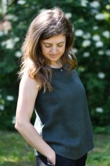 Women's sleeveless linen top