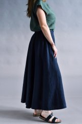 Dlouhá lněná sukně v pase na gumu - navy modrá
