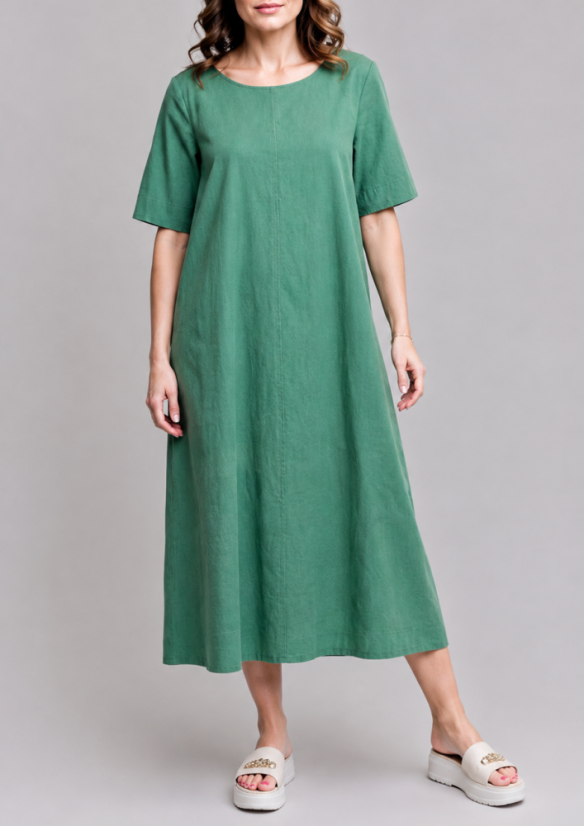 Langes Damenkleid mit Ärmeln