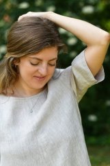 Dlouhé lněné šaty s rukávem a kapsami - přírodní melanž