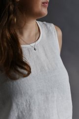 Women's sleeveless linen top