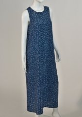 Women's long sleeveless dress