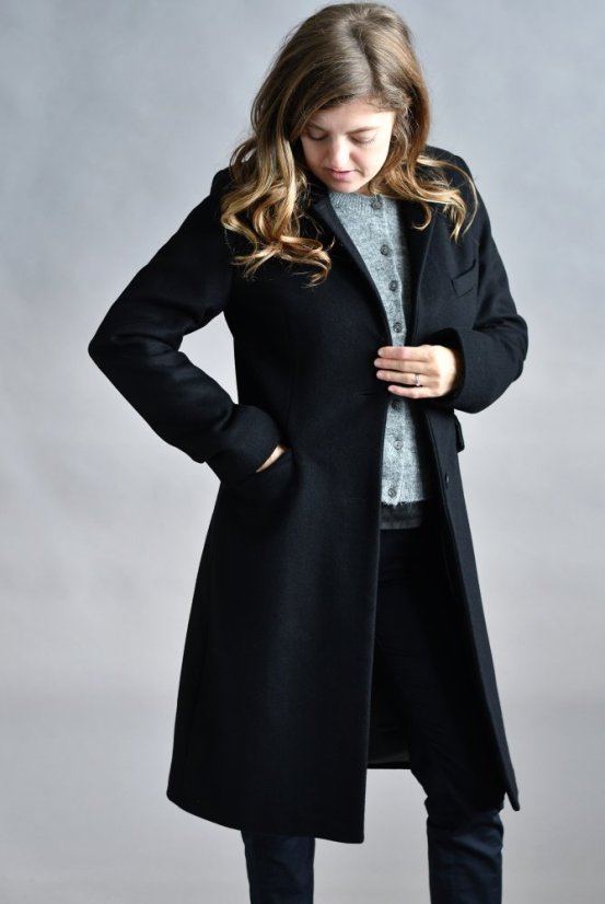 Women's classic coat with 100% wool