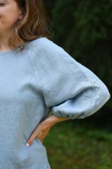 Women's linen blouse with balloon sleeves
