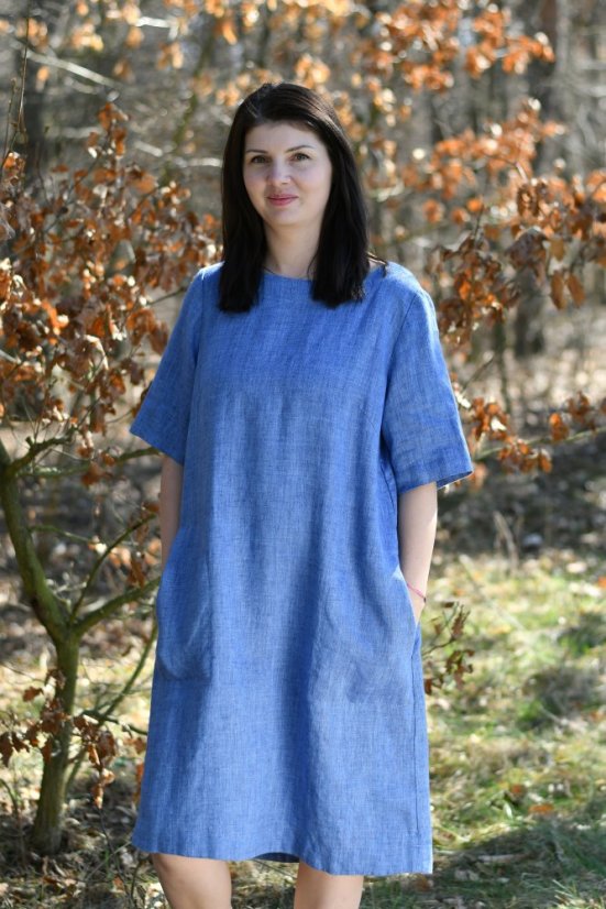 Damenkleid aus Leinen in A-Linie