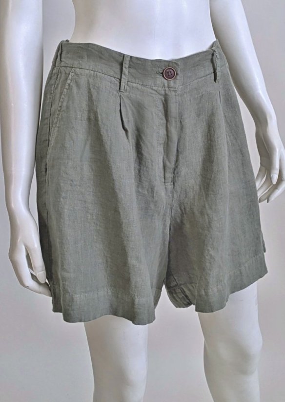 Women's linen shorts