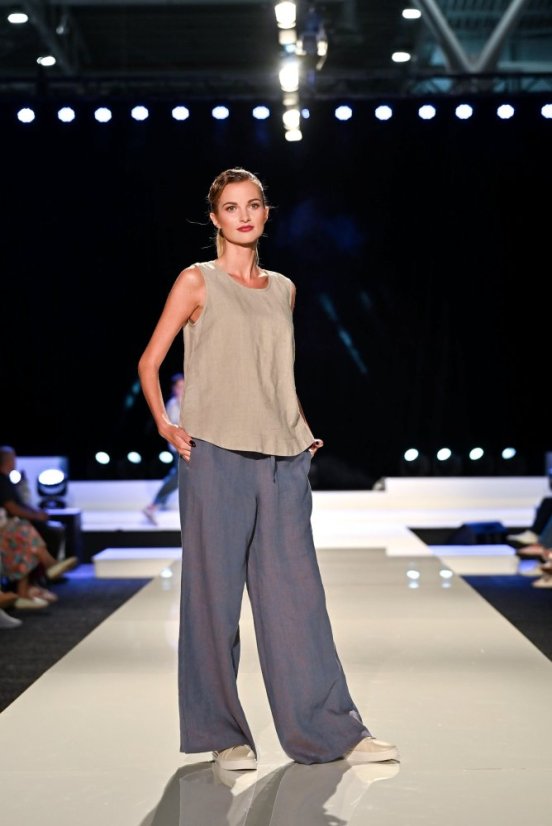 Ärmelloses Damenoberteil aus Leinen - Größe: 36