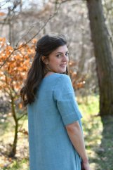 Langes Leinenkleid für Damen mit Ärmeln