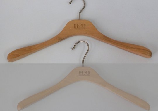 Kleiderbügel aus Holz, Herren