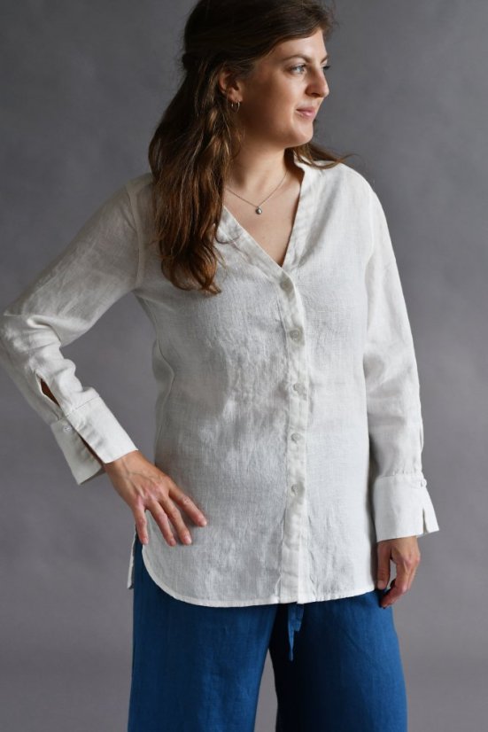 Women's linen shirt with a neckline - Size: 36
