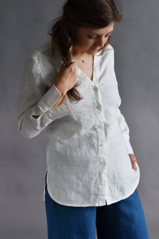 Women's linen shirt with a neckline - Size: 36