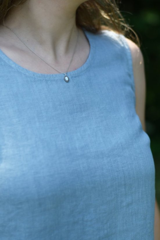 Women's sleeveless linen top - Size: 36