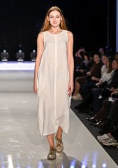 Langes ärmelloses Leinenkleid für Damen