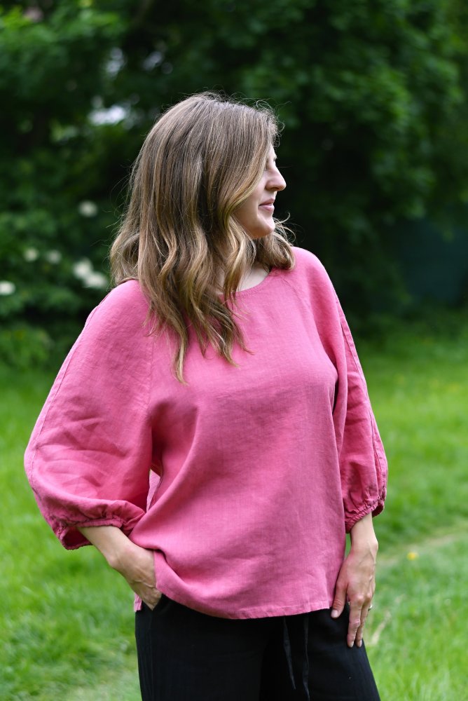 Women's blouses and T-shirts - Size - M