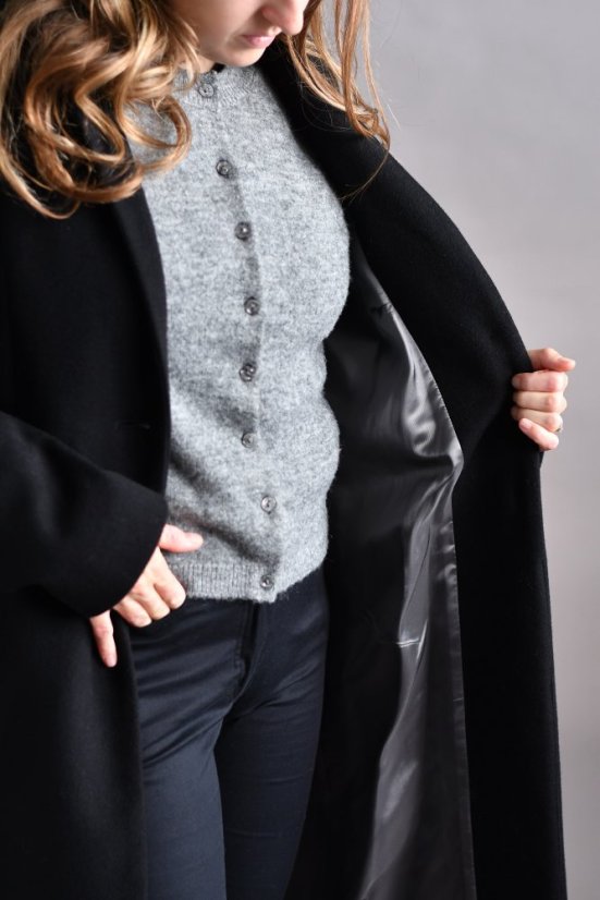 Women's classic coat with 100% wool