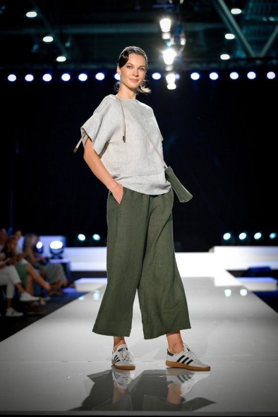 Damen-Hosen aus Leinen