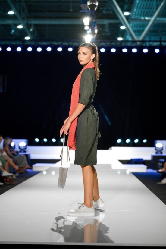 Damen-Hemdblusenkleid aus Leinen mit Ärmeln und Gürtel - Größe: 44