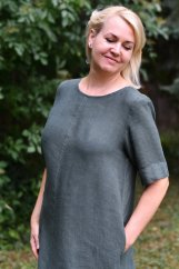 Dlouhé lněné šaty s rukávem a kapsami - tmavě zelené