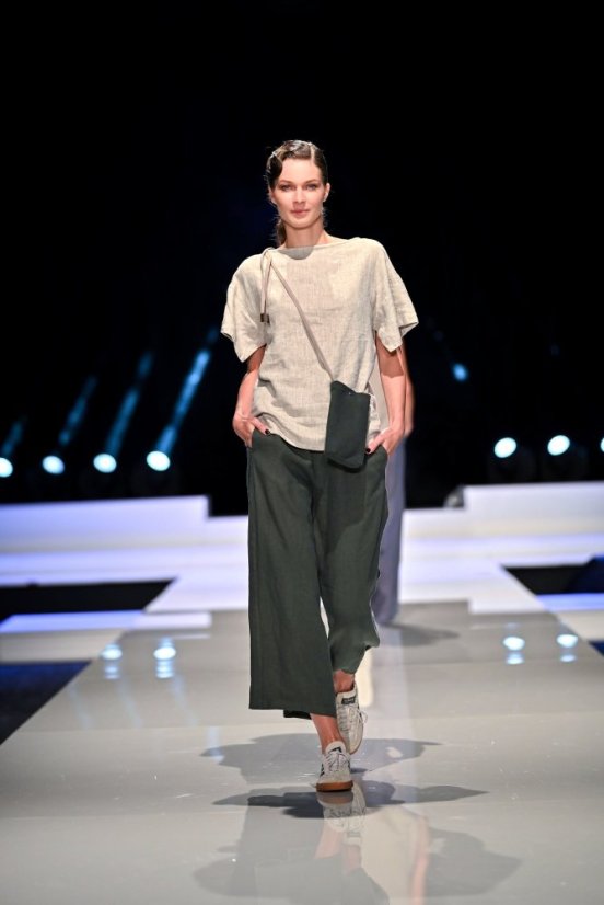 Damenbluse aus Leinen