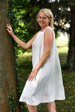 Letní lněné šaty - Výška modelky - 173 cm